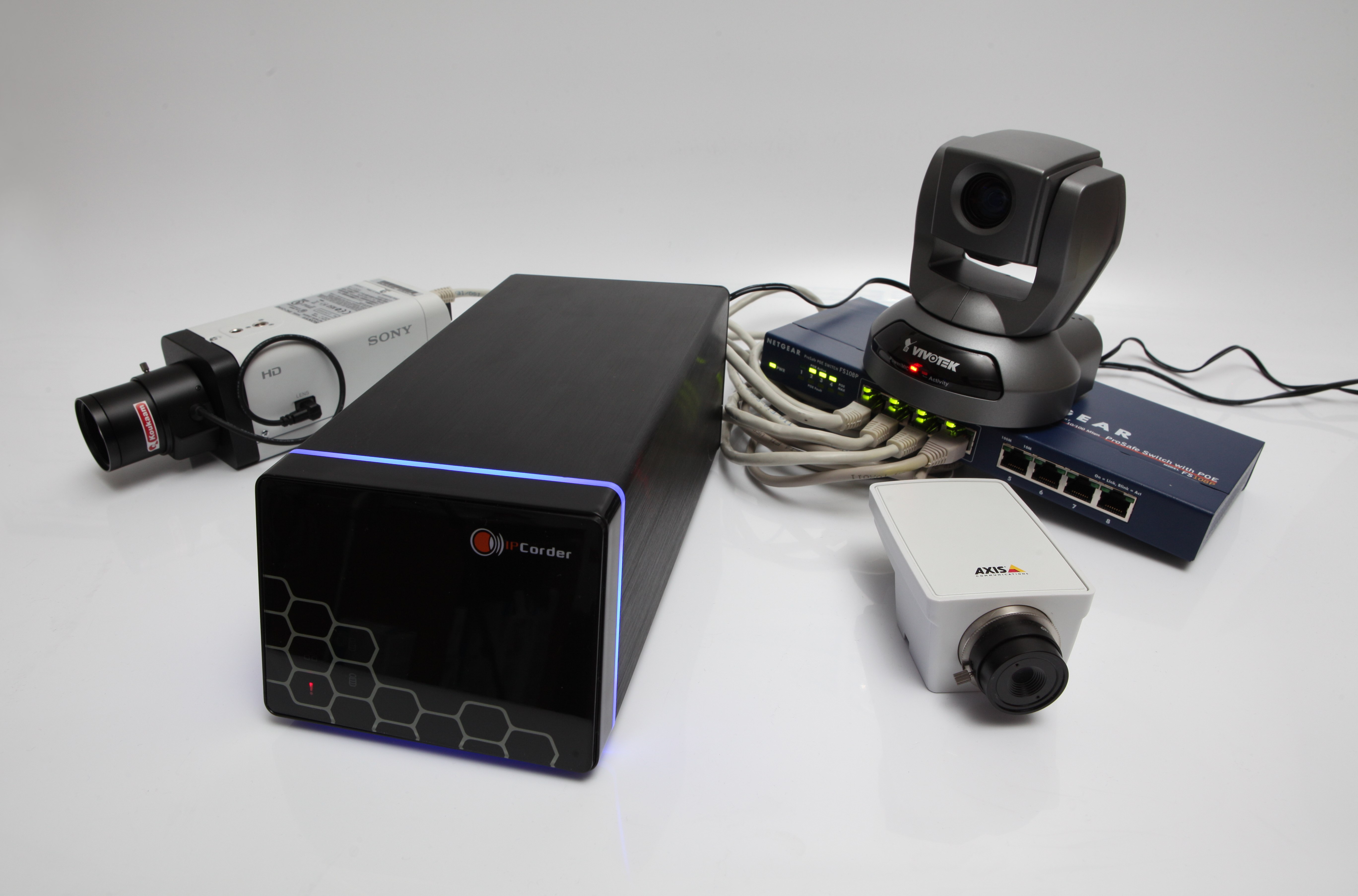 ციფრული IP კამერები NVR ჩამწერთან და PoE switch-თან ერთად